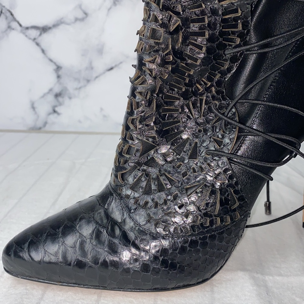 Alexandre Birman Black Lace Up Boots with Stiletto Heel, Size 38 1/2 Booties - Picture 9 of 9